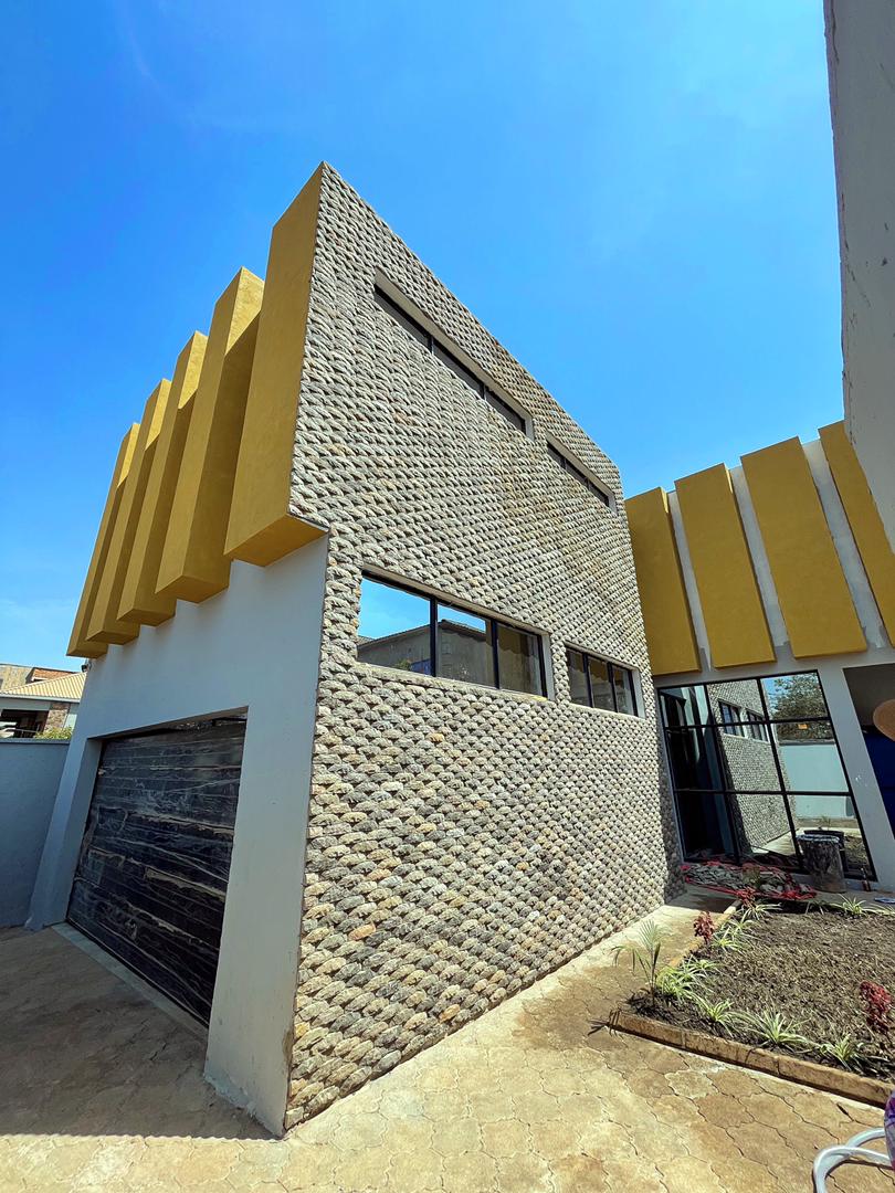 Maison à 1 niveau situé au Golf Météo 2